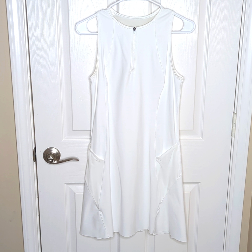 Athleta Match Point Tennis Dress Supersonic fabric Medium Tall